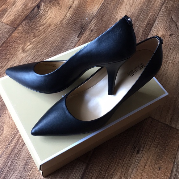 Michael Kors pumps - Picture 7 of 13